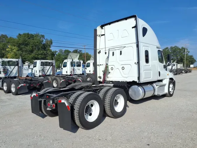 2020 FREIGHTLINER CASCADIA 125
