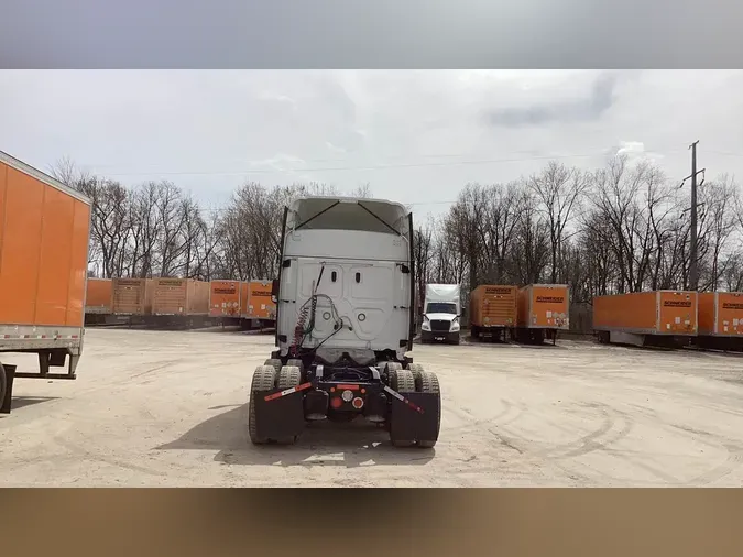 2020 Freightliner Cascadia