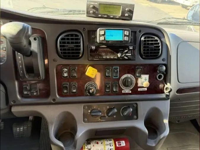 2020 FREIGHTLINER/MERCEDES M2 1061c914c04c4ec571a973095ba31703db7