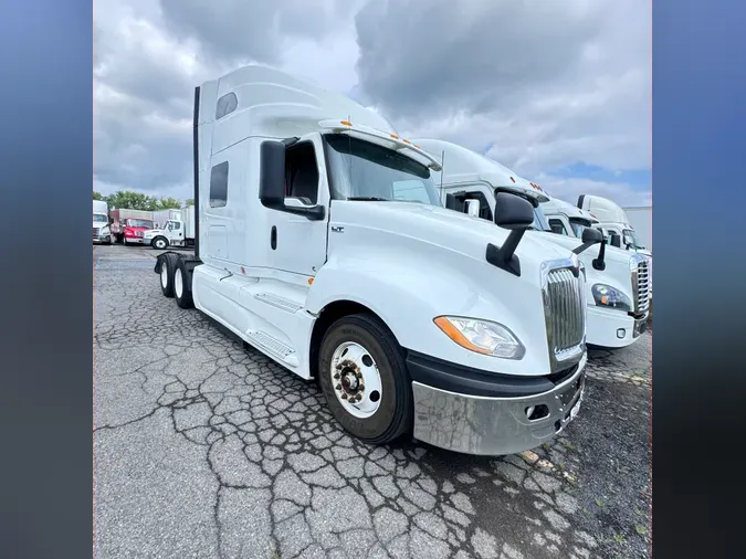 2019 NAVISTAR INTERNATIONAL LT625 SLPR CAB