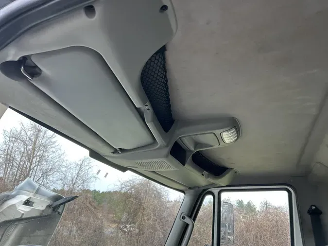 2019 International 4300