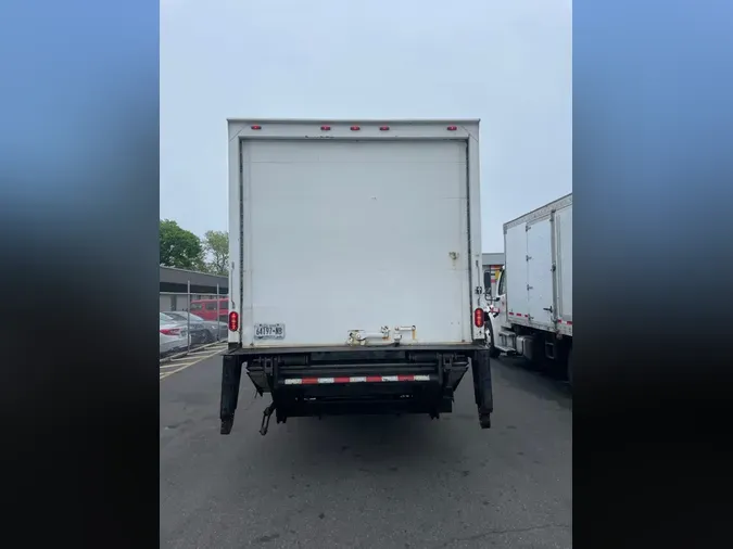 2017 FREIGHTLINER M2 106
