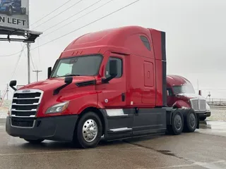 2021 FREIGHTLINER Cascadia 126