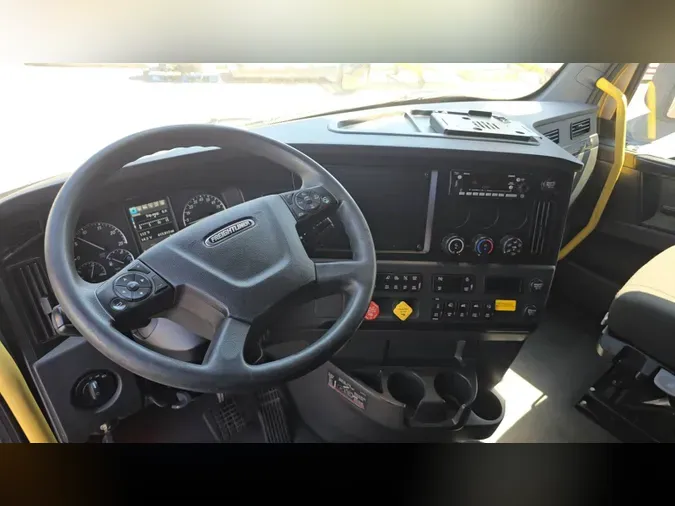 2023 Freightliner Cascadia 1261ca33eb5a9dabec34cfaa3342281e250