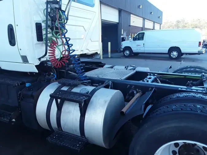 2018 NAVISTAR INTERNATIONAL LT625 DAYCAB T/A1ca737618353c668c3e9828f12d7355b