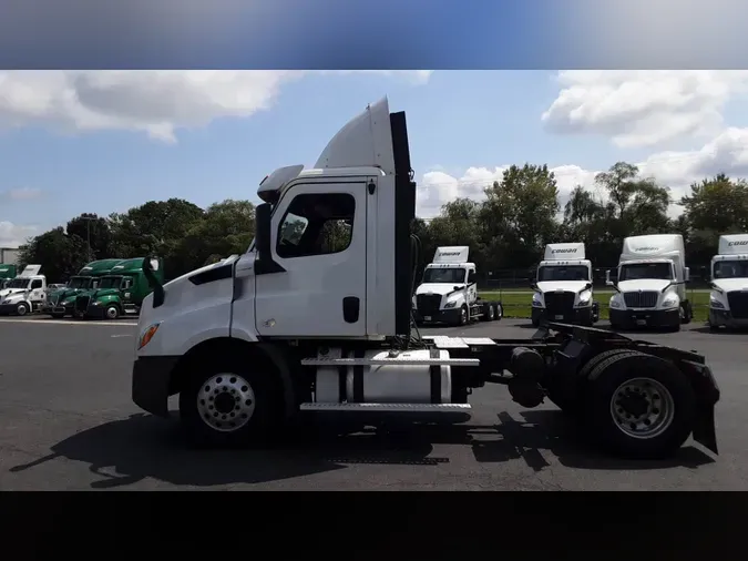 2020 Freightliner Cascadia 1261ca84e708e3bdaa931557d7324bfbce0