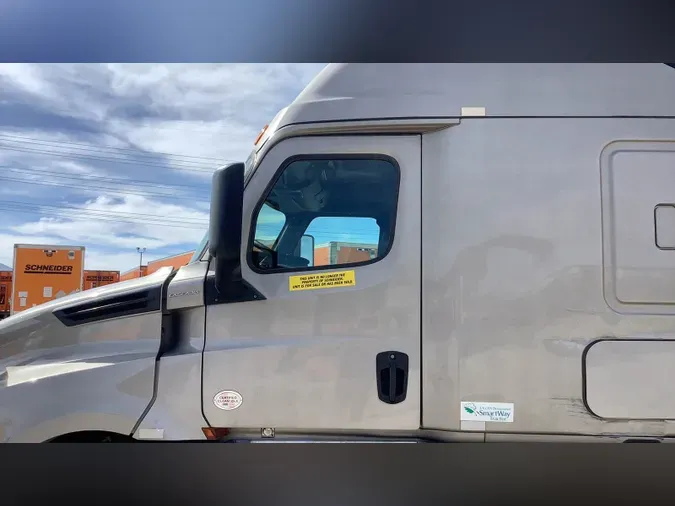 2020 Freightliner Cascadia