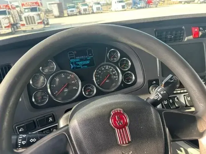 2022 Kenworth T680