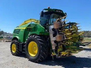 2016 John Deere 8700