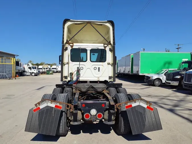 2019 FREIGHTLINER/MERCEDES CASCADIA 125