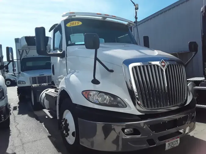 2019 NAVISTAR INTERNATIONAL RH613 DAYCAB S/A1caf1f9f3ab843feb04db711a0900f09