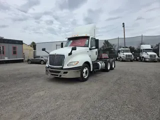 2019 NAVISTAR INTERNATIONAL LT625 DAYCAB T/A