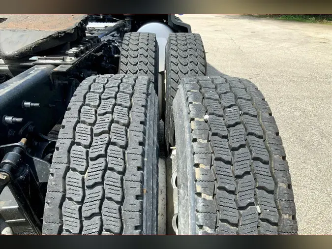 2022 INT LT625 6x4