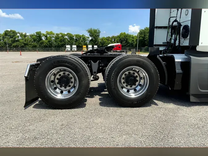 2021 INT LT625 6x4