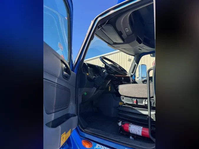 2022 International LT625