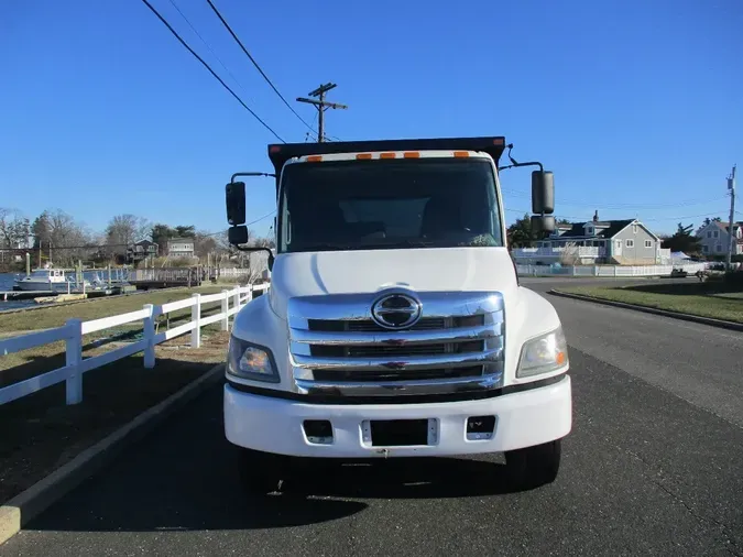 2015 HINO 268