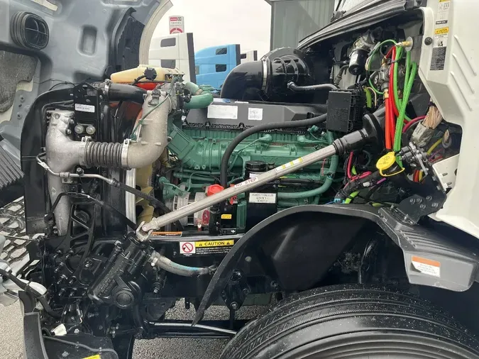 2022 VOLVO VNL64T7401cb5f836546dfd26bfd60c6d44c022d1