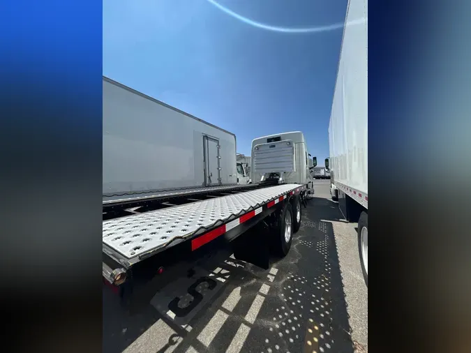 2020 FREIGHTLINER NEW CASCADIA 126