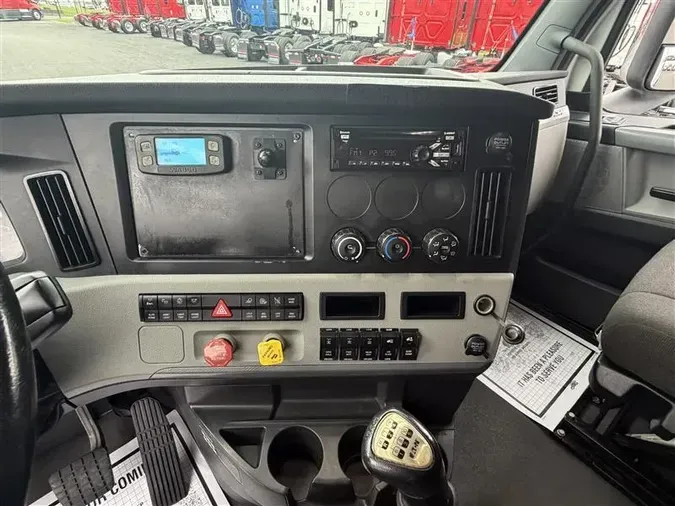 2021 FREIGHTLINER CA126
