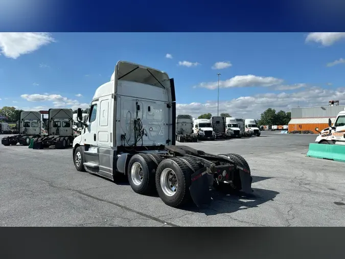 2021 Freightliner Cascadia 1261cbde78ac7f0a7c584b474a0af0e89f8