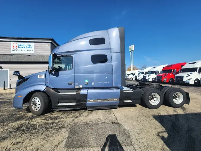 2022 VOLVO VNL64T760