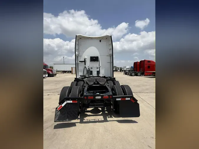 2022 Peterbilt 579