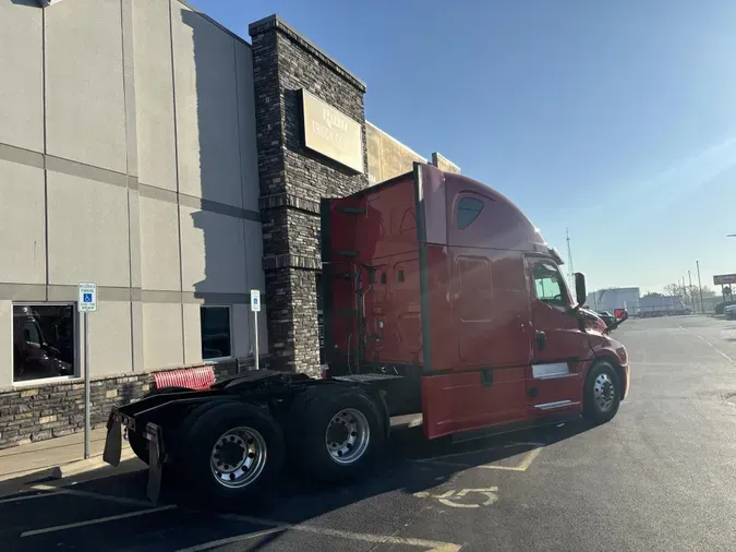 2020 Freightliner Cascadia