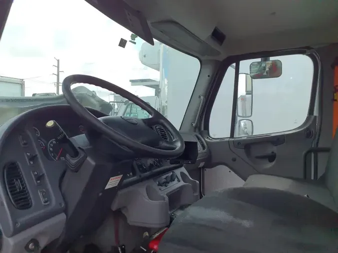 2018 FREIGHTLINER M2 106