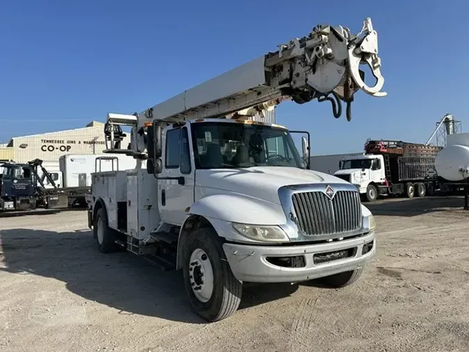 2013 ALTEC DM47BTR