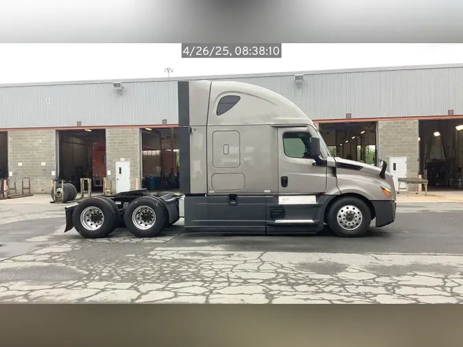 2022 Freightliner Cascadia