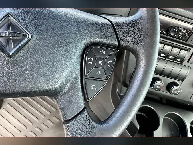 2019 INT LT625 6x4