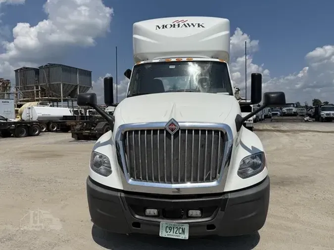 2020 INTERNATIONAL LT