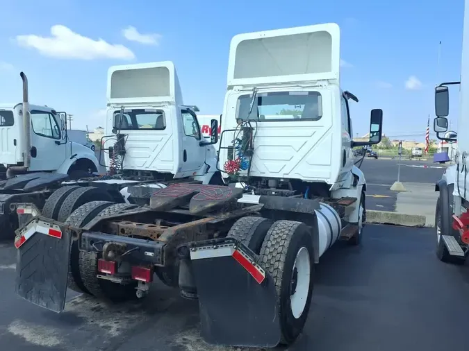 2019 NAVISTAR INTERNATIONAL RH613 DAYCAB S/A