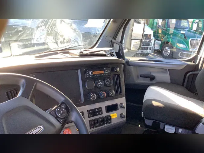 2021 Freightliner Cascadia 1261cc94c5d4d4144089d61097fb251a155