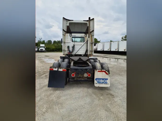 2016 VOLVO VNL64TRACTOR