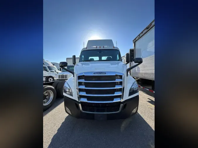 2020 FREIGHTLINER/MERCEDES NEW CASCADIA 116