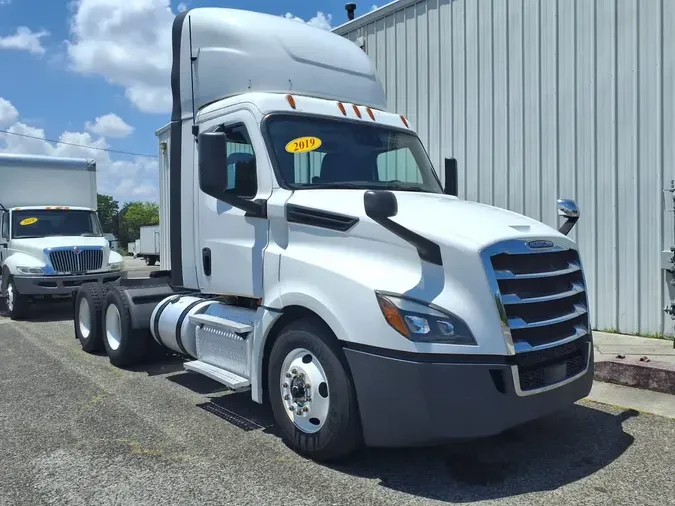 2019 FREIGHTLINER NEW CASCADIA PX12664