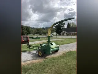 John Deere 3950