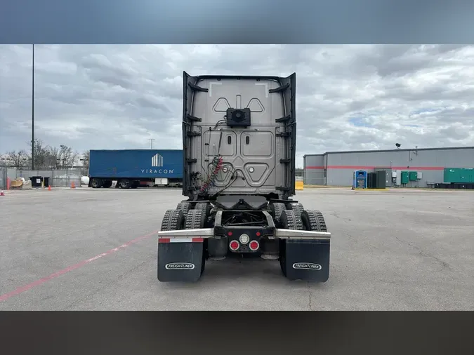 2021 Freightliner Cascadia