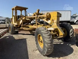 1973 CATERPILLAR 12F