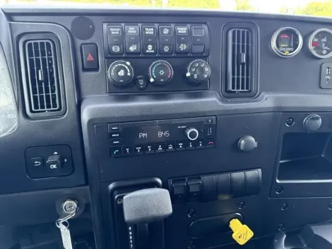 2025 International MV6071cd3b5a8beb2b199469b990240667c6e