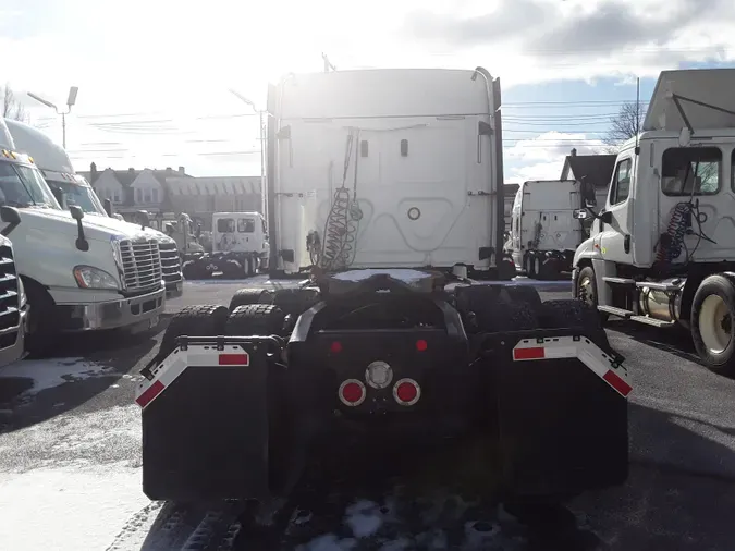 2018 FREIGHTLINER/MERCEDES CASCADIA 125