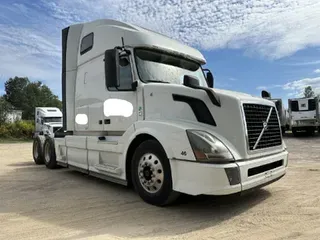 2016 VOLVO VNL64T670