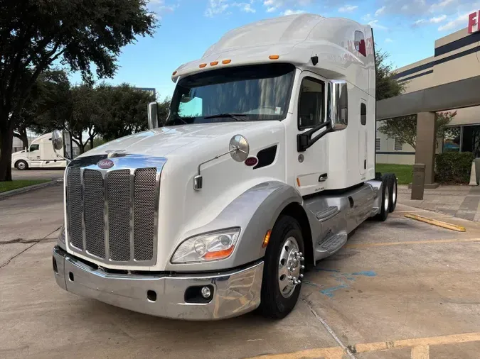 2022 Peterbilt 579
