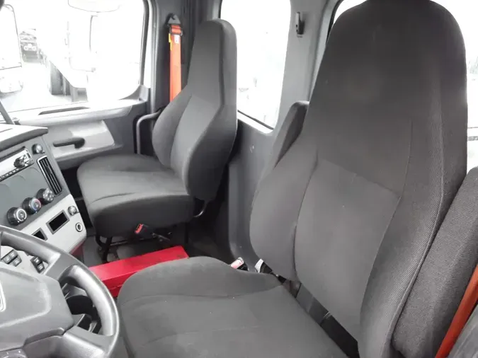 2019 FREIGHTLINER NEW CASCADIA 116