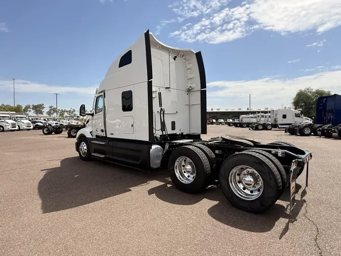 2022 Peterbilt 579