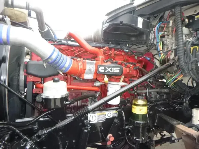 2021 Kenworth W990