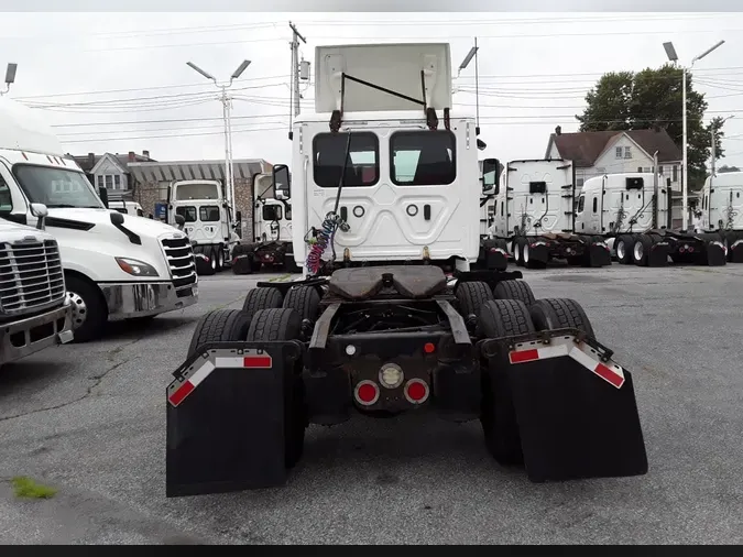 2018 FREIGHTLINER CASCADIA 125