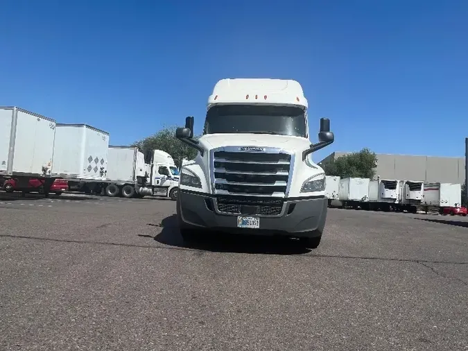 2020 Freightliner T12664ST