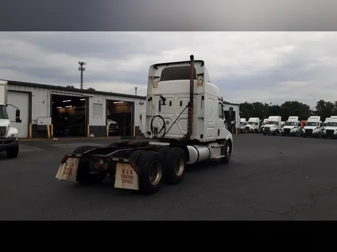 2020 Freightliner Cascadia 1261ce27378cde8189d17c5cd807c8031dc